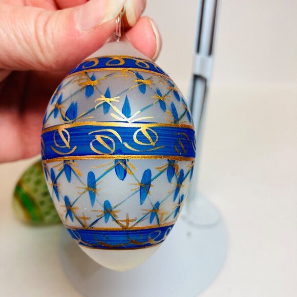 Vintage Polish Hand Blown Glass Egg Ornaments Painted Gold Green Blue as is - Picture 6 of 9
